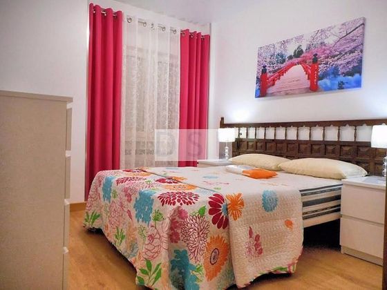Foto 1 de Alquiler de piso en Centro - Gijón de 3 habitaciones con muebles y calefacción