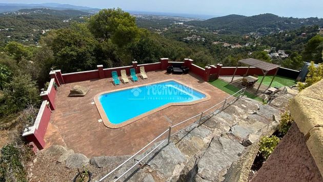 Foto 2 de Xalet en venda a Palafolls de 3 habitacions amb terrassa i piscina
