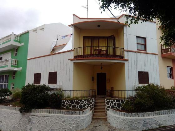Foto 2 de Casa en venta en Santa Cruz de la Palma de 4 habitaciones con terraza y balcón