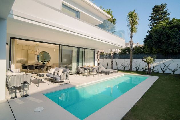 Foto 2 de Xalet en venda a Lomas de Marbella Club - Puente Romano de 4 habitacions amb terrassa i piscina