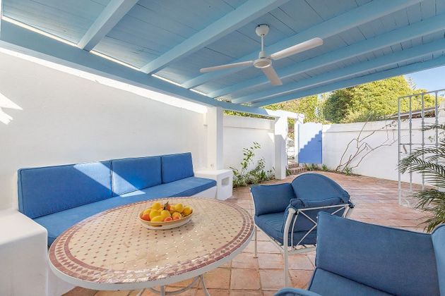 Foto 1 de Casa en lloguer a Guadalmina de 2 habitacions amb terrassa i piscina