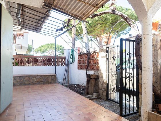 Foto 2 de Xalet en venda a Escala, L´ de 2 habitacions amb terrassa i garatge