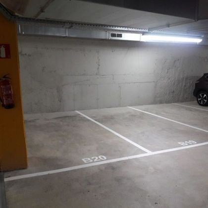 Foto 1 de Venta de garaje en calle De Can Segalar de 16 m²