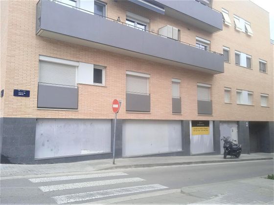 Foto 1 de Local en venda a calle Pere III de 110 m²