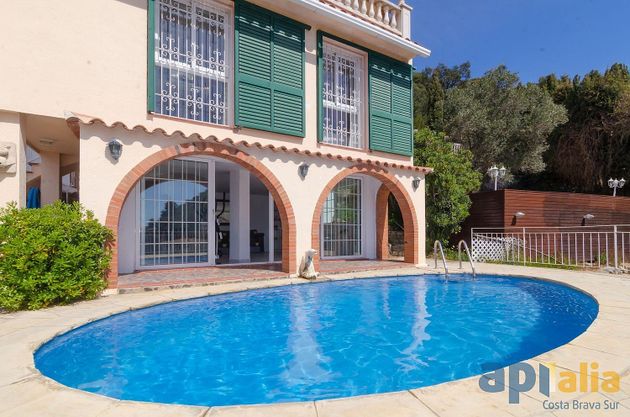 Foto 2 de Chalet en venta en Roca Grossa - Serra Brava de 3 habitaciones con terraza y piscina
