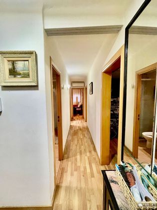 Foto 2 de Pis en venda a calle De Niça de 3 habitacions amb balcó i aire acondicionat