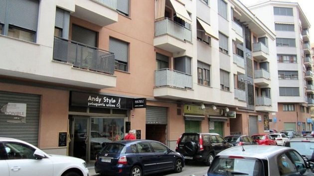 Foto 2 de Local en venda a calle Del Riu Túria de 99 m²