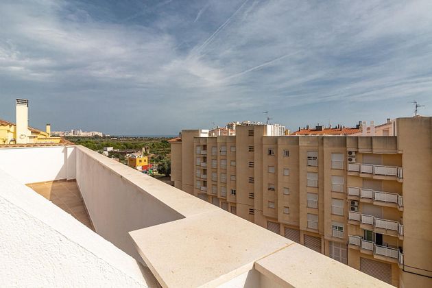 Foto 2 de Àtic en venda a calle De Torreblanca de 3 habitacions amb terrassa i balcó