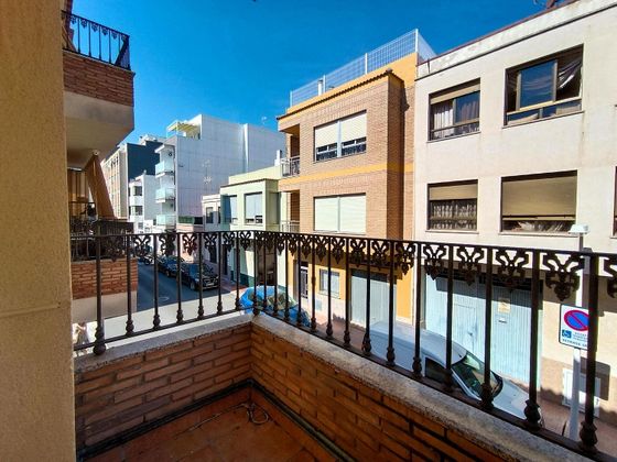 Foto 1 de Dúplex en venda a calle De Goya de 4 habitacions amb terrassa i balcó