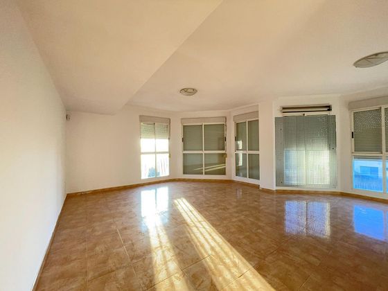 Foto 2 de Casa en venda a calle Bergantí de 7 habitacions amb garatge i balcó