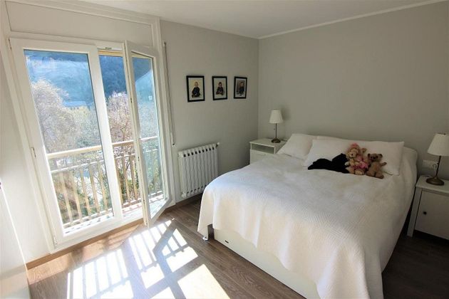 Foto 2 de Venta de piso en Sant Julià de Lòria de 4 habitaciones con terraza y balcón