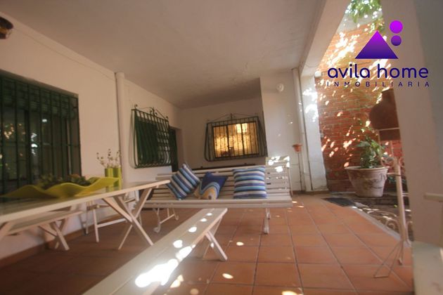 Foto 1 de Xalet en venda a calle Mercado Chico de 8 habitacions amb terrassa i piscina