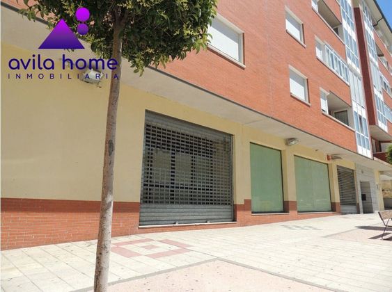 Foto 1 de Local en venda a calle Agustín Rodríguez Sahagún de 3888 m²