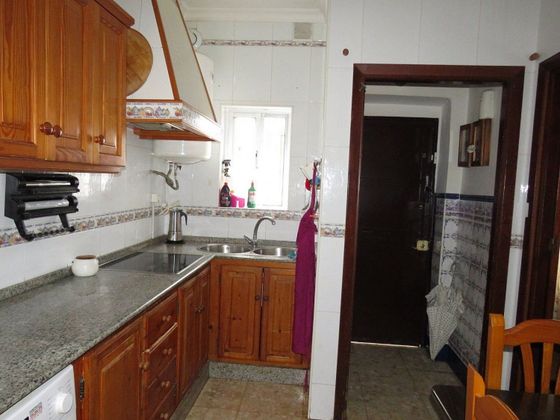 Foto 2 de Venta de casa en Barbate ciudad de 3 habitaciones con terraza y aire acondicionado