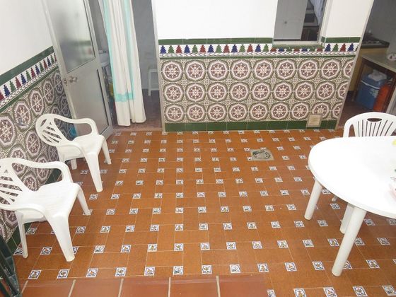 Foto 1 de Venta de piso en Barbate ciudad de 1 habitación y 48 m²