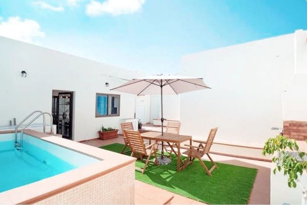 Foto 1 de Casa en venda a Soo de 3 habitacions amb terrassa i piscina