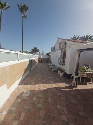 Foto 2 de Xalet en venda a calle Alferez Provisionales de 1 habitació amb terrassa i piscina