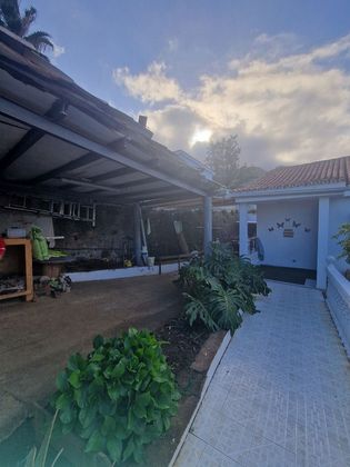 Foto 2 de Chalet en venta en calle El Pedregal de 4 habitaciones con terraza y garaje