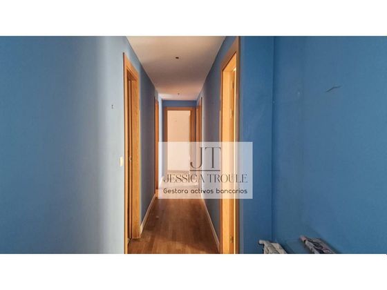 Foto 2 de Pis en venda a calle Ebro de 3 habitacions amb garatge i calefacció