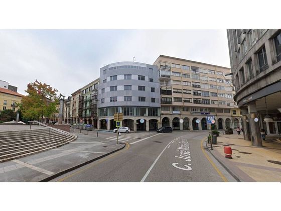 Foto 1 de Edifici en venda a calle José María Pereda de 828 m²