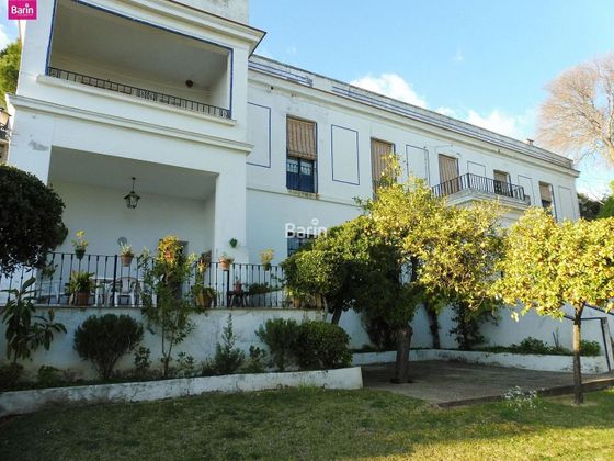 Foto 2 de Chalet en venta en El Brillante -El Naranjo - El Tablero de 6 habitaciones con piscina y jardín