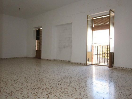 Foto 1 de Casa en venda a Aguilar de la Frontera de 4 habitacions amb terrassa