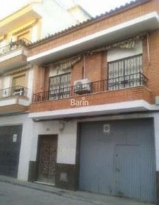 Foto 1 de Venta de piso en Fernán-Núñez de 3 habitaciones con terraza