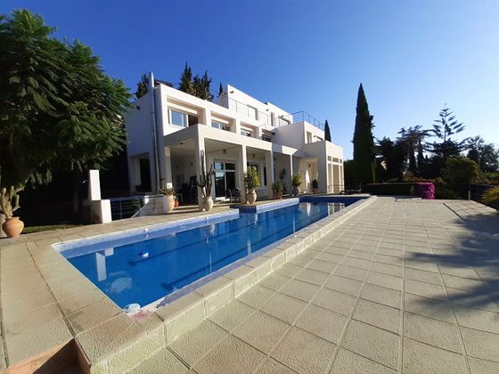 Foto 1 de Chalet en venta en El Higuerón de 5 habitaciones con terraza y piscina