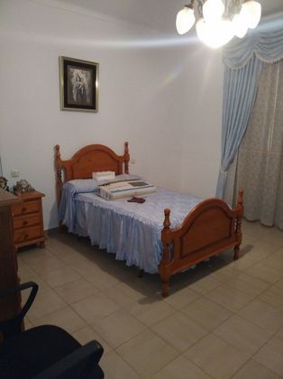 Foto 2 de Piso en venta en Écija de 4 habitaciones con terraza y aire acondicionado