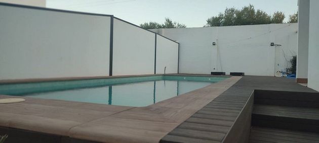 Foto 2 de Chalet en venta en Écija de 3 habitaciones con terraza y piscina