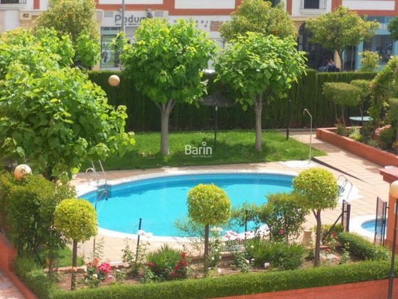 Foto 1 de Pis en lloguer a El Brillante -El Naranjo - El Tablero de 1 habitació amb terrassa i piscina