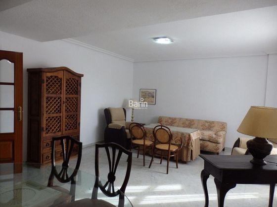 Foto 2 de Piso en alquiler en El Brillante -El Naranjo - El Tablero de 1 habitación con terraza y piscina