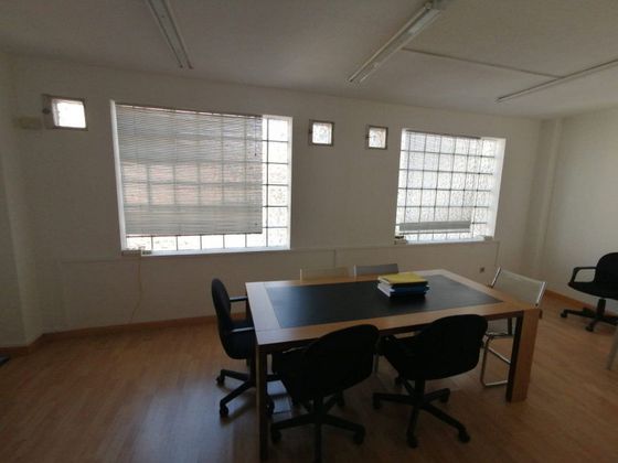 Foto 2 de Alquiler de oficina en calle Santa Catalina con aire acondicionado