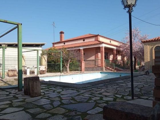Foto 1 de Xalet en venda a Casariche de 1 habitació amb piscina i garatge