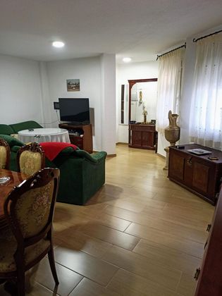 Foto 2 de Venta de piso en Roda de Andalucía (La) de 4 habitaciones con terraza y jardín
