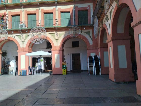 Foto 2 de Pis en venda a Casco Histórico  - Ribera - San Basilio de 20 habitacions amb terrassa i balcó