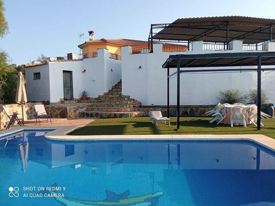 Foto 1 de Casa en alquiler en Almodóvar del Río de 3 habitaciones con piscina y jardín