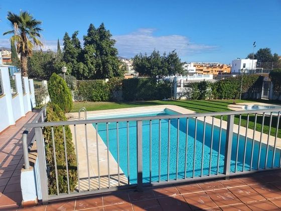 Foto 2 de Casa adosada en venta en Lo Cea - Los Cortijos de 3 habitaciones con terraza y piscina