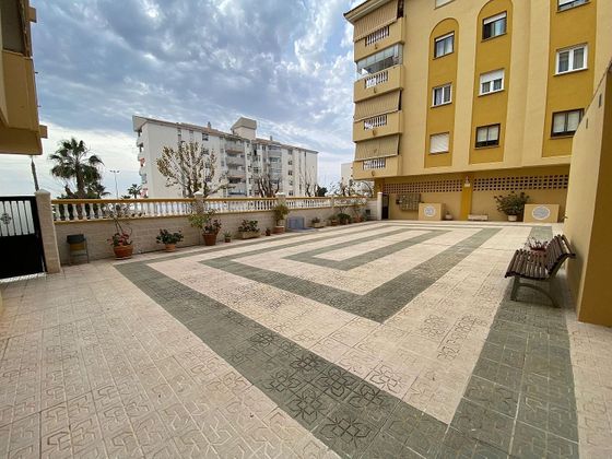 Foto 1 de Venta de piso en Playa del Rincón de 2 habitaciones con terraza y piscina