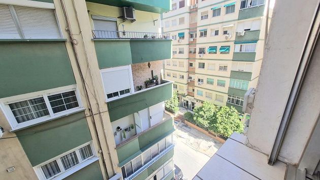 Foto 2 de Pis en venda a Carlos Haya de 4 habitacions amb terrassa i aire acondicionat