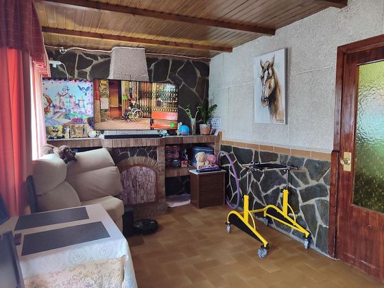 Foto 2 de Piso en venta en Angustias - Chana - Encina de 2 habitaciones con balcón y aire acondicionado