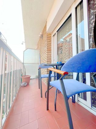Foto 1 de Piso en venta en Llagosta, La de 3 habitaciones con balcón y calefacción