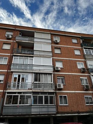 Foto 2 de Pis en venda a Centro - Torrejón de Ardoz de 3 habitacions amb terrassa i aire acondicionat