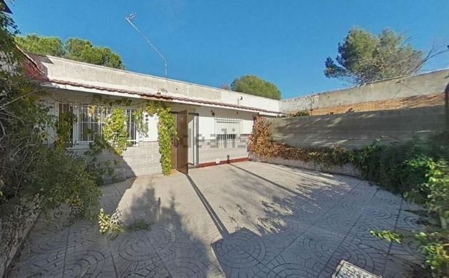 Foto 1 de Xalet en venda a Navas del Rey de 4 habitacions amb piscina i garatge