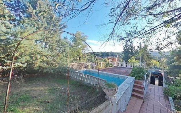 Foto 2 de Xalet en venda a Navas del Rey de 4 habitacions amb piscina i garatge