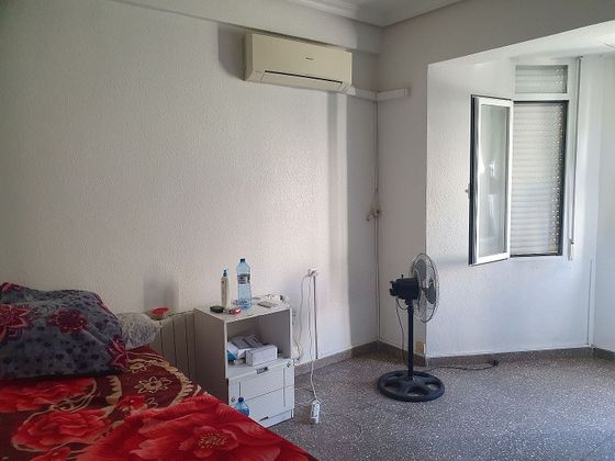 Foto 1 de Venta de piso en paseo Marques de Corvera de 4 habitaciones con calefacción