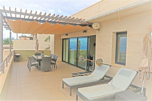 Foto 2 de Venta de ático en Costa Adeje de 3 habitaciones con terraza y jardín