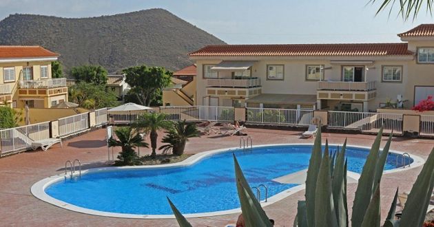Foto 1 de Piso en venta en Chayofa - Las Camellas de 2 habitaciones con terraza y piscina