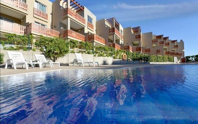 Foto 1 de Àtic en venda a Los Abrigos de 3 habitacions amb terrassa i piscina