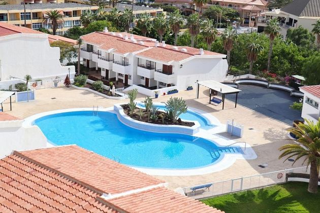 Foto 1 de Àtic en venda a Los Cristianos - Playa de las Américas de 4 habitacions amb terrassa i piscina